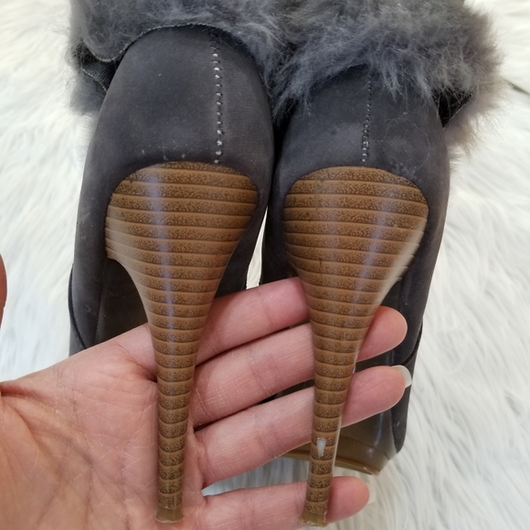 SELINA Gray Heeled Ankle Boots SIZE 9, Zip closure on the side. - Picture 13 of 16